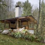 Small Cabin at Tye River, Washington