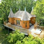 Chateaux Dans Les Arbres - Remi Becherel - Treehouse - France - Exterior - Humble Homes