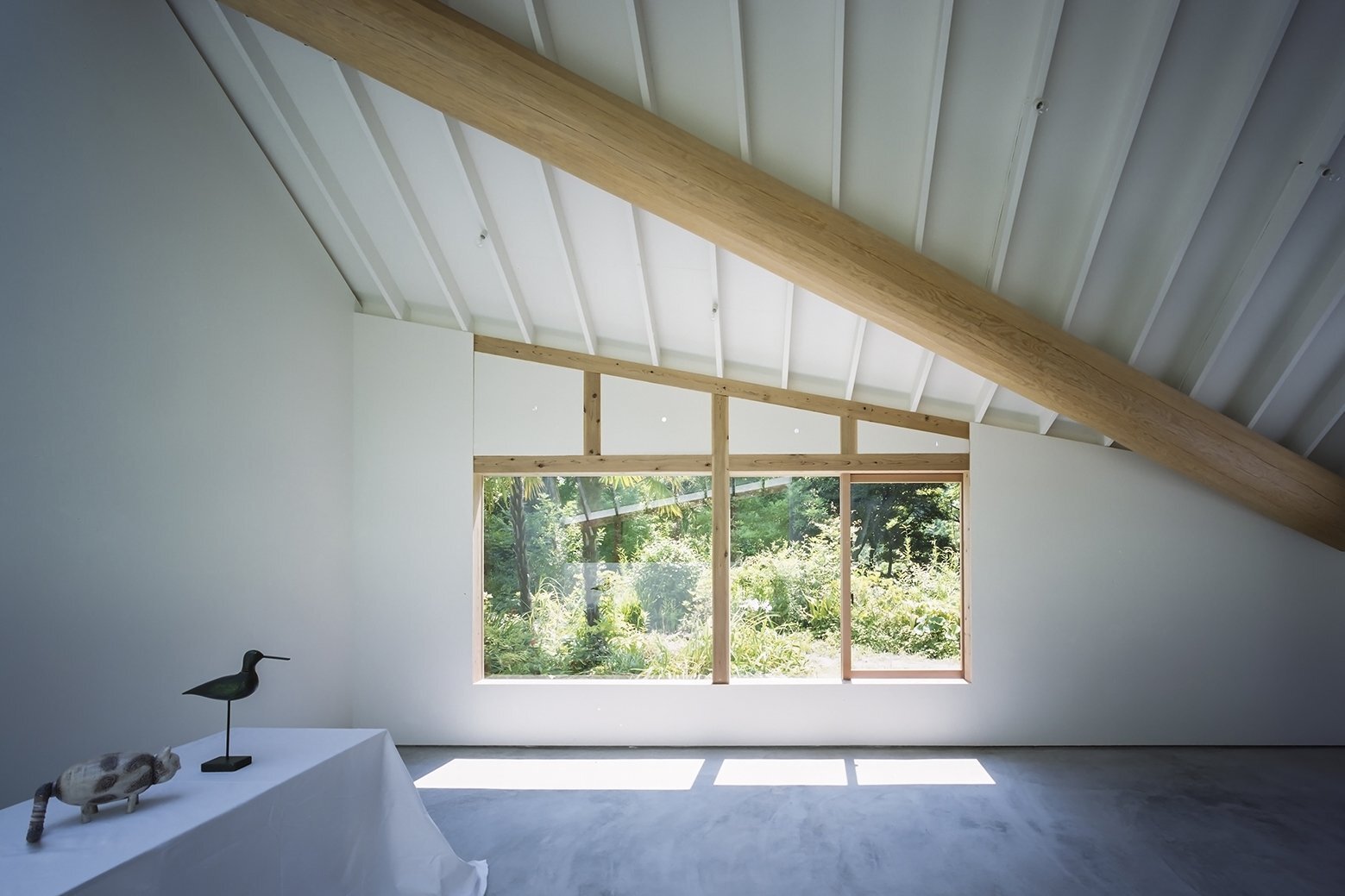 Photography Studio - FT Architects - Japan - Window View - Humble Homes