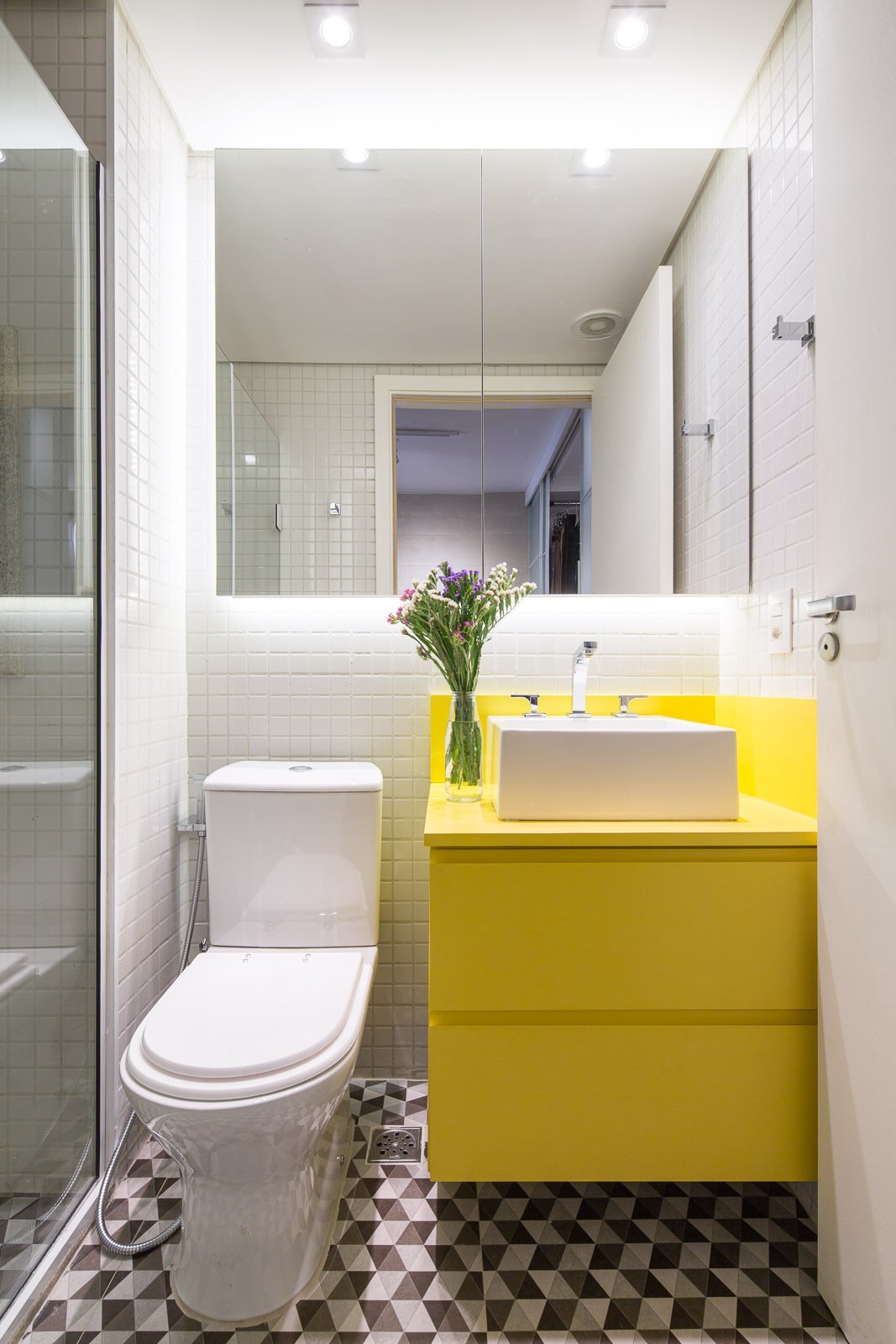 Trama Apartment - Small Apartment - Semerene Arquitetura Interior - Brazil - Bathroom - Humble Homes