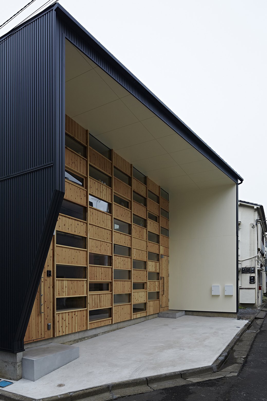 Checkered House - Takeshi Shikauchi Architect Office - Tokyo - Exterior - Humble Homes