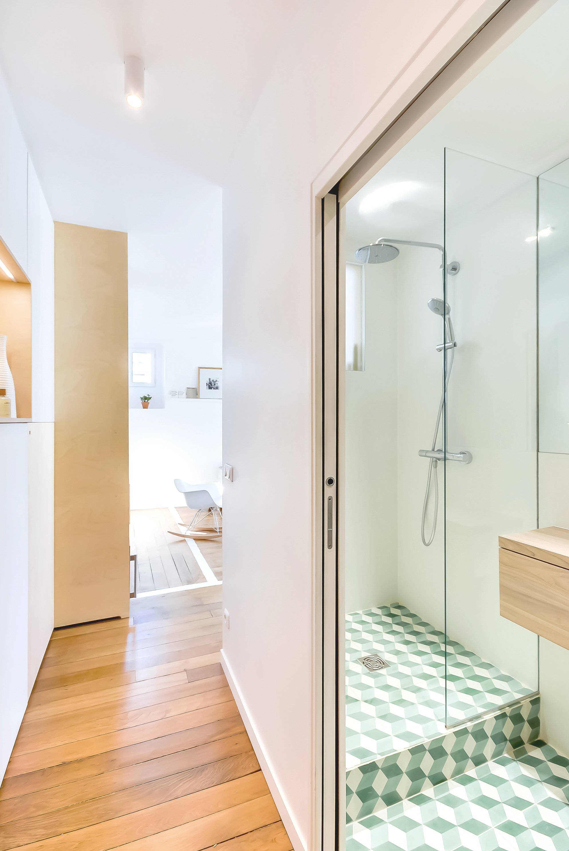 Flat in Paris - Small Apartment - Richard Guilbault - France - Bathroom - Humble Homes