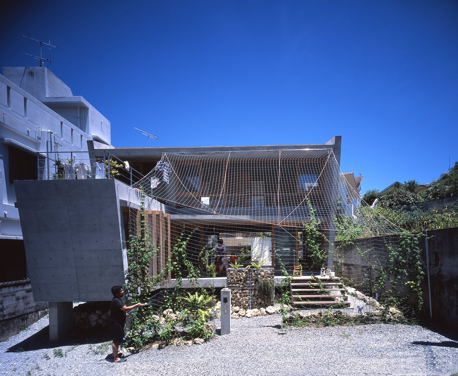 Small Japanese House Uses Passive Design to Combat the Elements