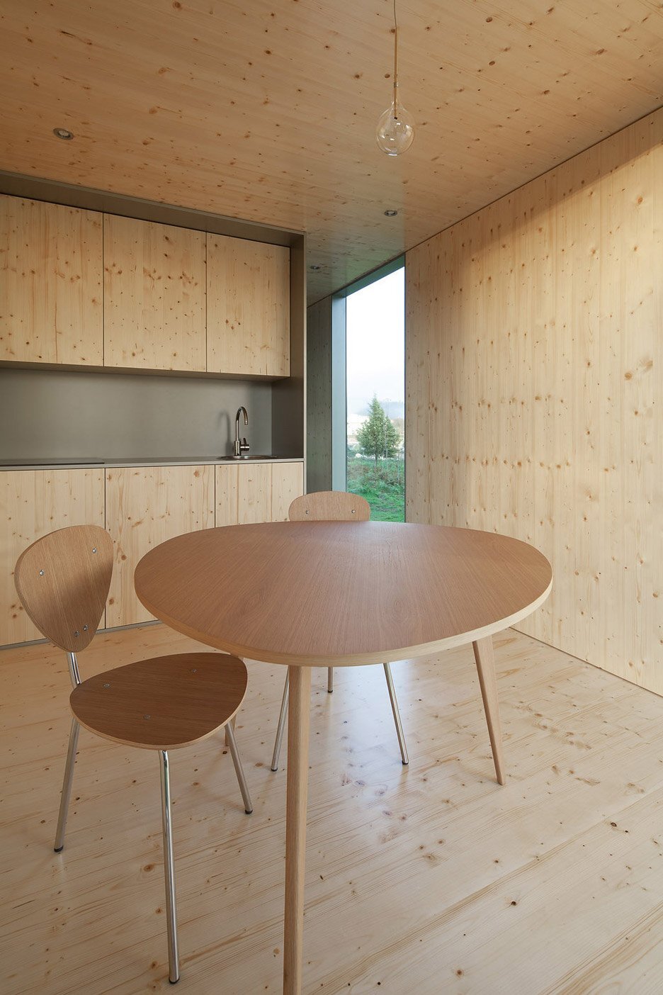 Modular House - MIMA Light - MIMA Architects - Portugal - Kitchen and Dining - Humble Homes