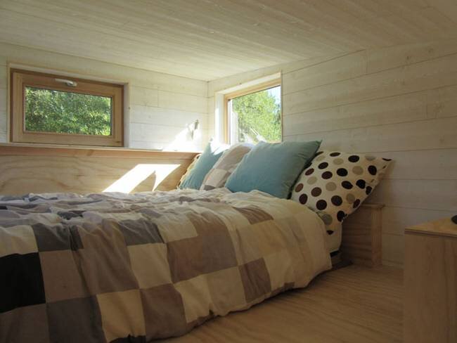 Tiny Stream Tiny House -  La Tiny House - France - Bedroom - Humble Homes