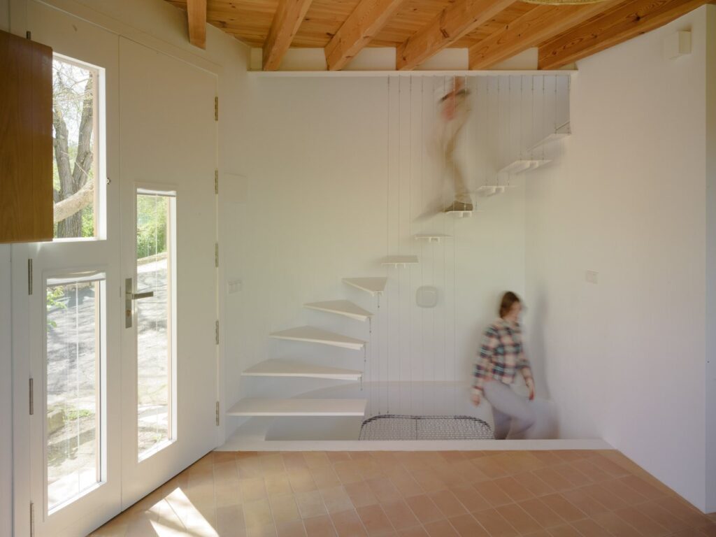 Proa House - GÓmez & GOrshkova - Spain - 1 - Humble Homes