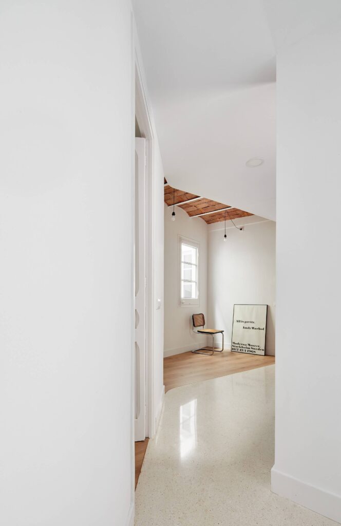 Refurbishment-of-an-Apartment-in-Barcelona-Allaround-Lab-Spain-7-Humble-Homes